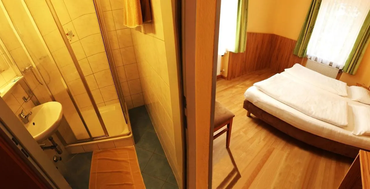 Pension Jahn Salzburgo Austria