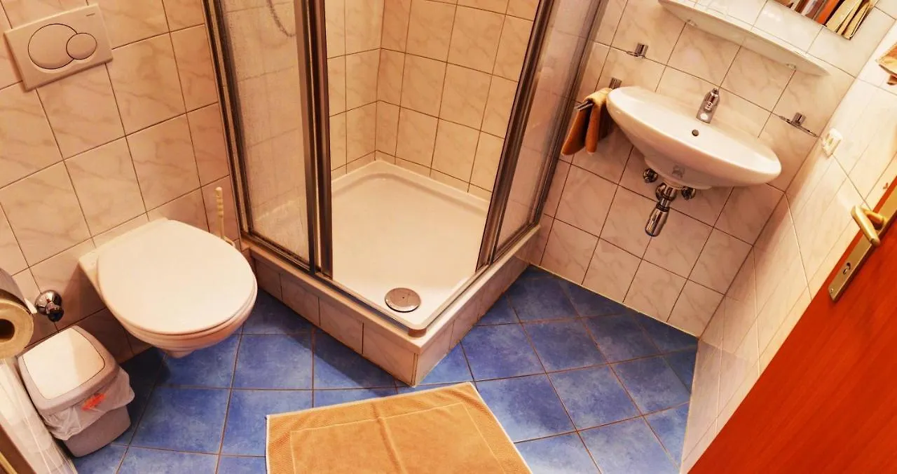 Pension Jahn Salzburg Bed & Breakfast